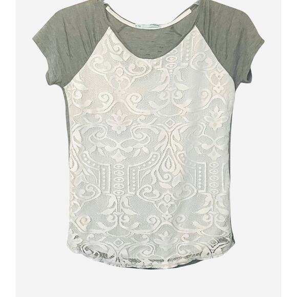 MAURICES SHORT SLV ROUND NECK FRONT LACE BLOUSE, WOMENS, M, GREY & WHITE LACE - Picture 1 of 12